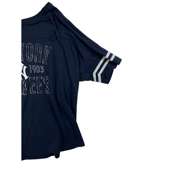 New York Yankees Women's Official MLB T-Shirt - Size 2XL Good Condition - Picture 2 of 8
